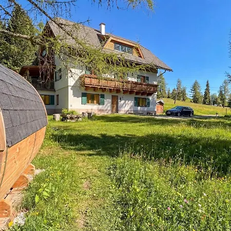 Berglodge - Panoramasauna, Eigengarten, Skipiste & Wandern Apartment