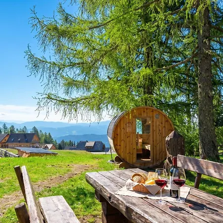Berglodge - Panoramasauna, Eigengarten, Skipiste & Wandern * Hochrindl