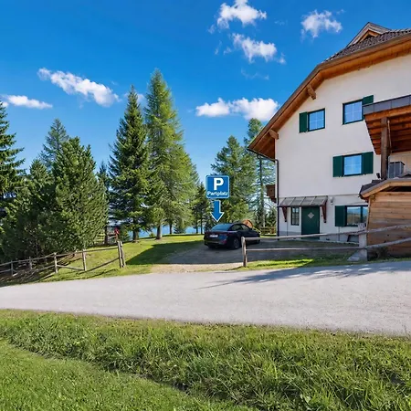 Berglodge - Panoramasauna, Eigengarten, Skipiste & Wandern Hochrindl